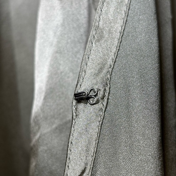 Abercrombie & Fitch - Bohemian Silky Satin with Tie Olive Green Tie-Front Blouse - Picture 7 of 9